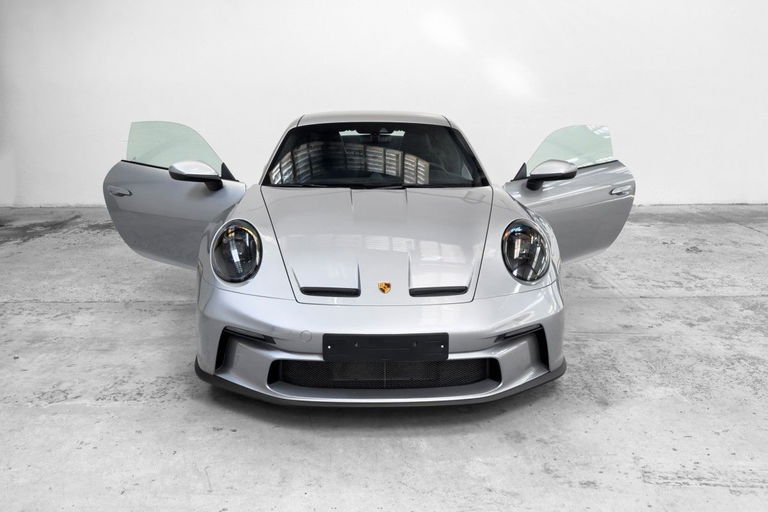 Porsche 992 GT3 Touring