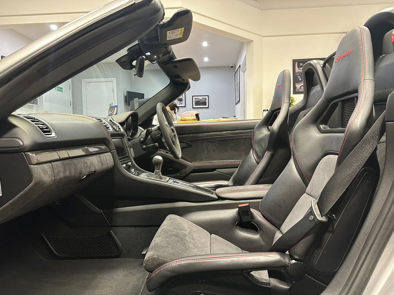 Porsche 981 Boxster Spyder