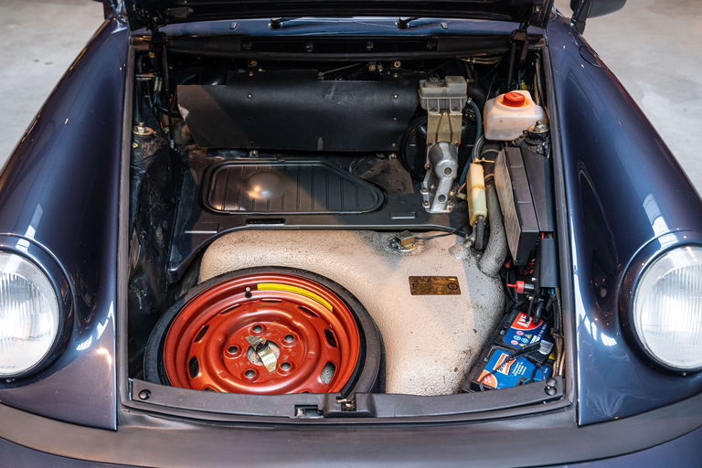 Porsche 911 Carrera 3.2