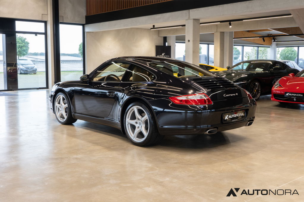 Porsche 997 Carrera 4