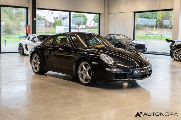 Porsche 997 Carrera 4