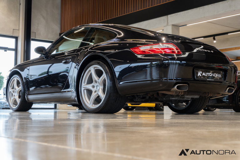Porsche 997 Carrera 4