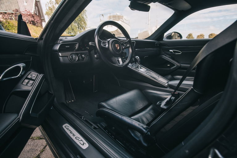 Porsche 991.2 Carrera GTS