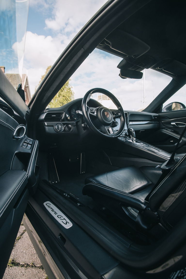 Porsche 991.2 Carrera GTS