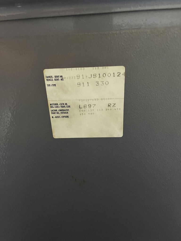 Porsche 911 Carrera 3.2