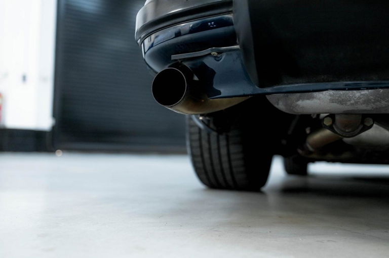 Porsche 911 Carrera 3.2 (US)