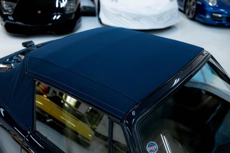 Porsche 911 Carrera 3.2 (US)