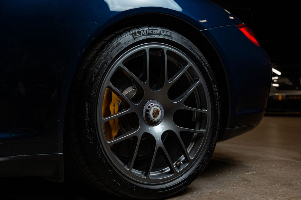Porsche 997.2 Carrera GTS
