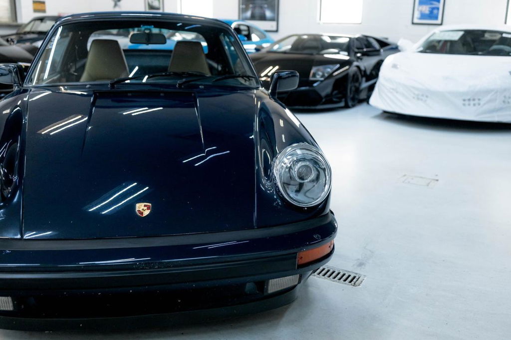 Porsche 911 Carrera 3.2 (US)