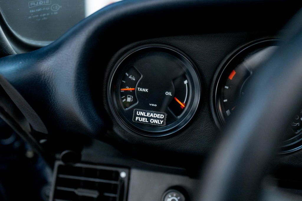 Porsche 911 Carrera 3.2 (US)