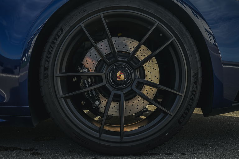 Porsche 992 Carrera GTS