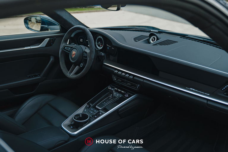 Porsche 992 Belgian Legend Edition