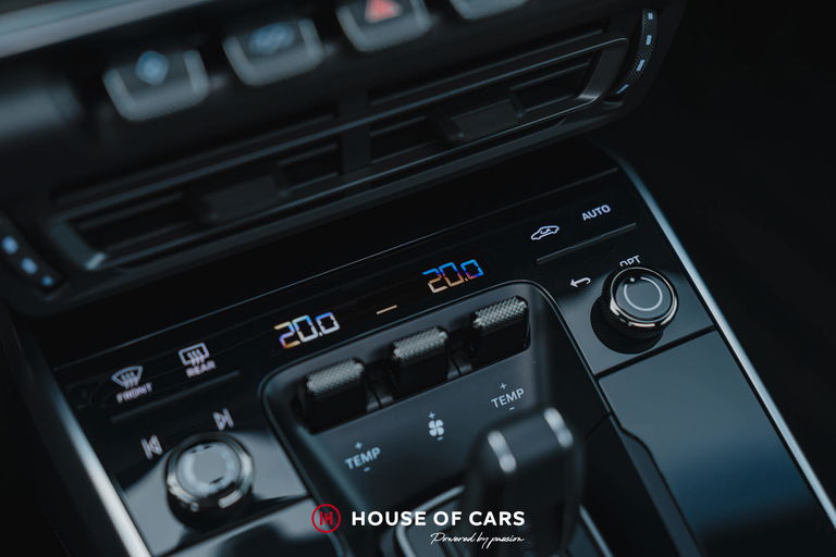 Porsche 992 Belgian Legend Edition