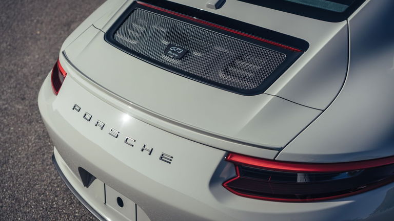 Porsche 991 GT3 Touring