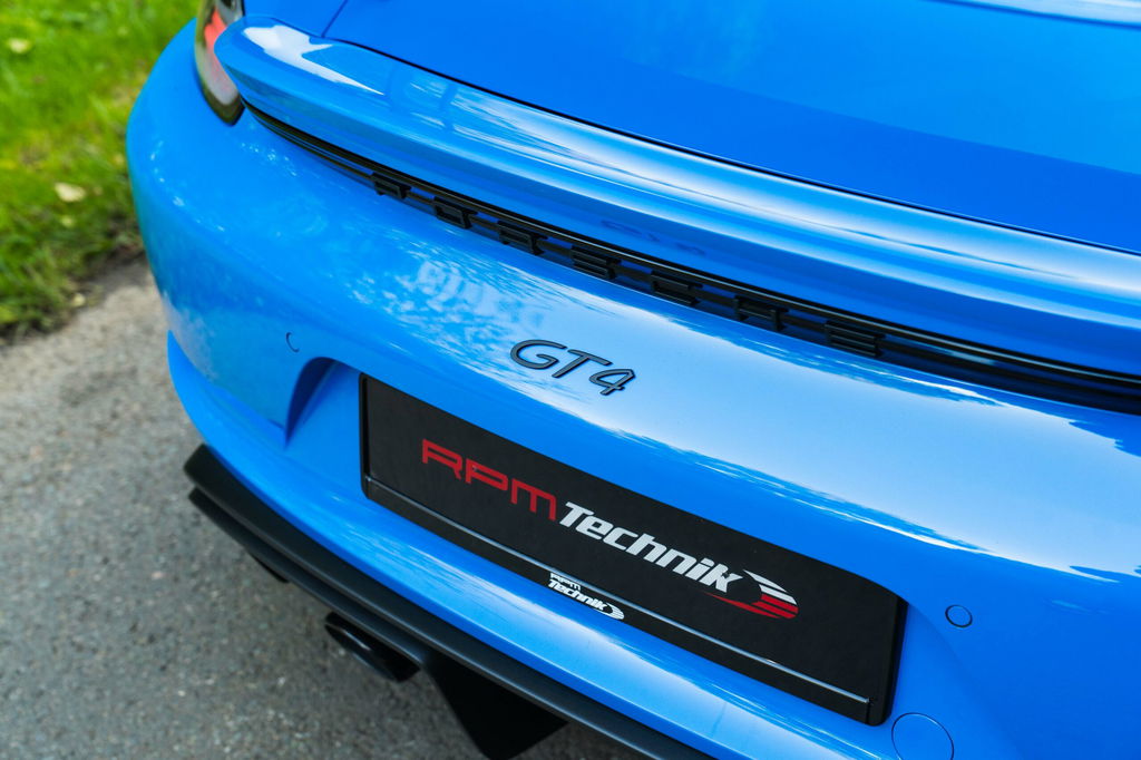 Porsche 718 Cayman GT4