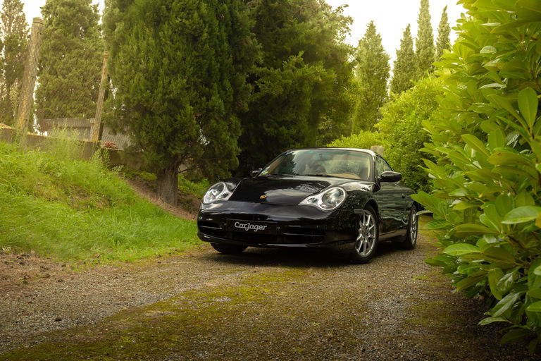 Porsche 996 Carrera 4