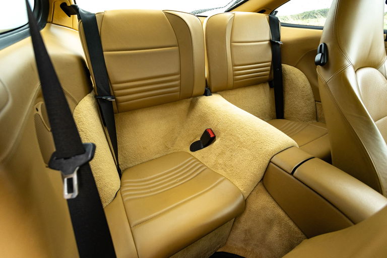 Porsche 996 Carrera 4