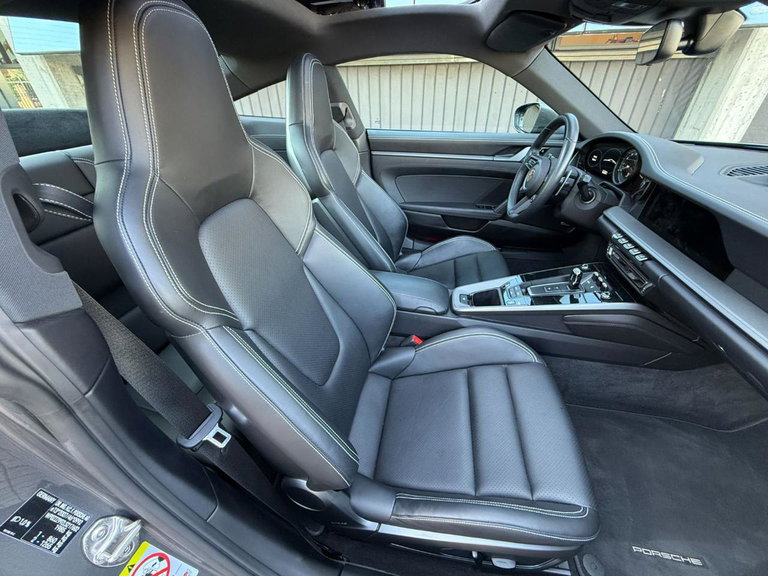 Porsche 992 Carrera S