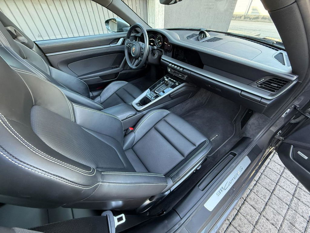 Porsche 992 Carrera S