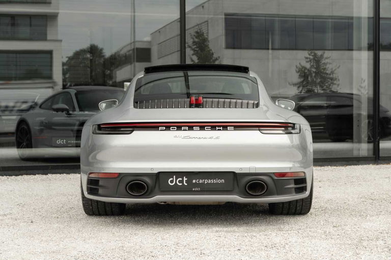 Porsche 992 Carrera 4S