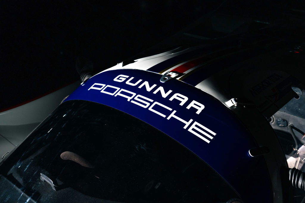 Porsche 962