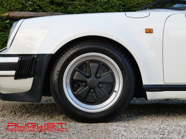 Porsche 911 Turbo 3.3