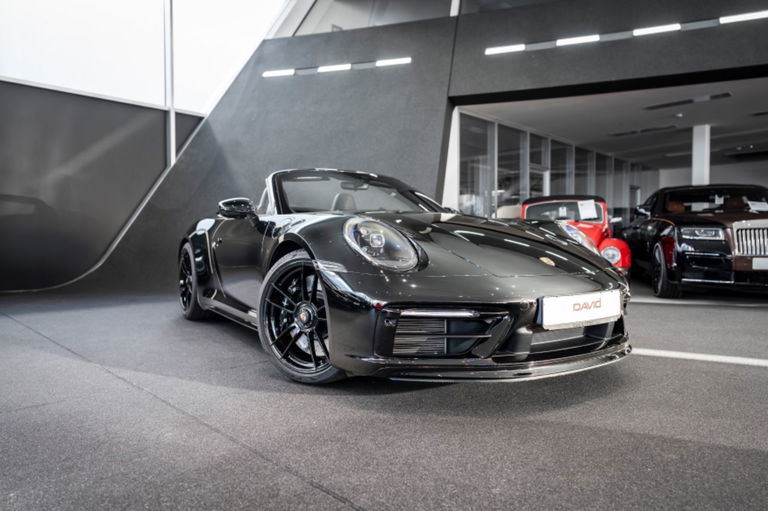 Porsche 992 Carrera GTS