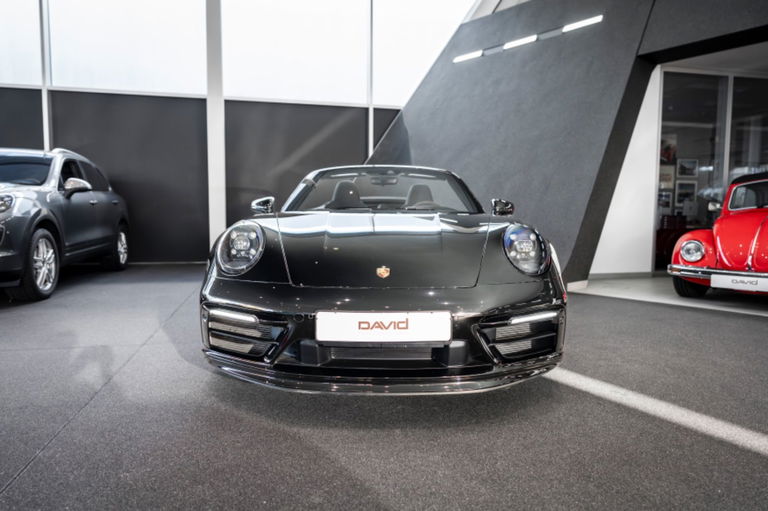 Porsche 992 Carrera GTS