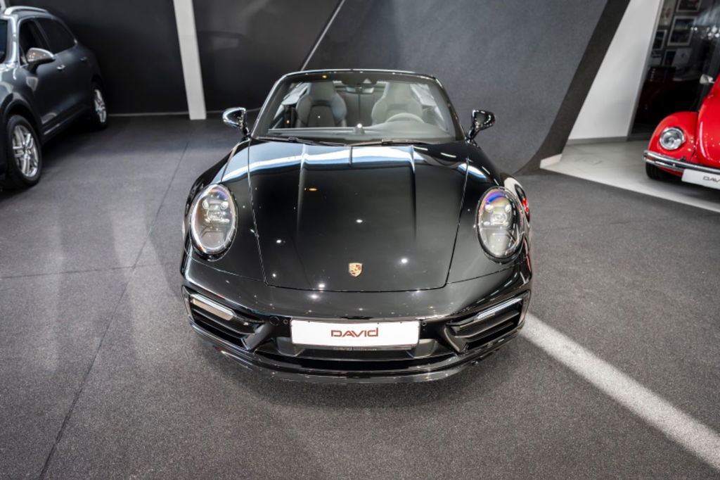 Porsche 992 Carrera GTS