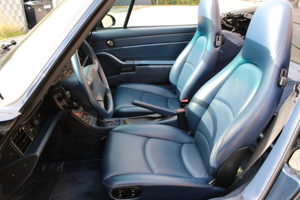 Porsche 993 Carrera 4