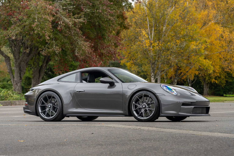 Porsche 992 GT3 Touring