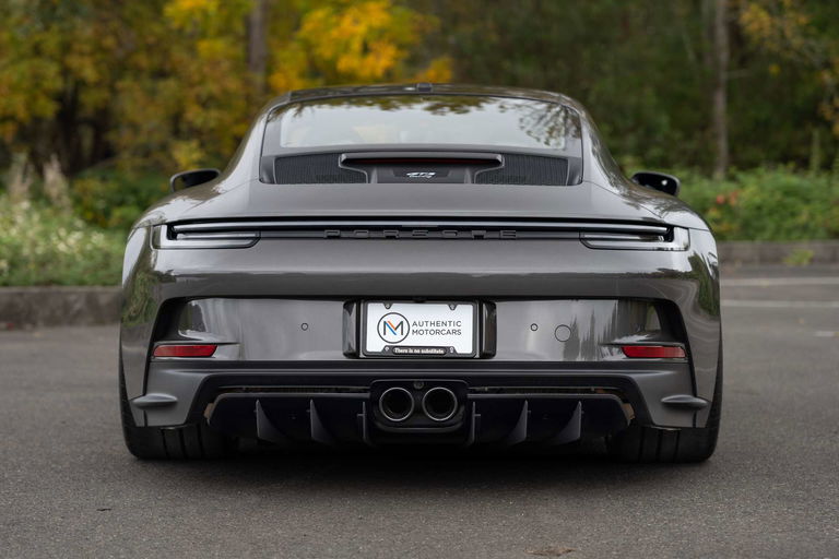 Porsche 992 GT3 Touring