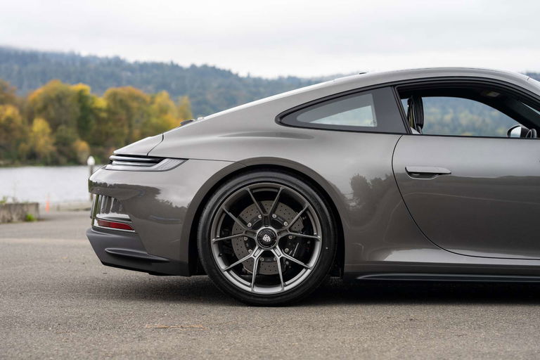 Porsche 992 GT3 Touring