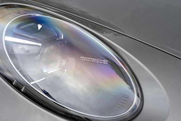 Porsche 992 GT3 Touring