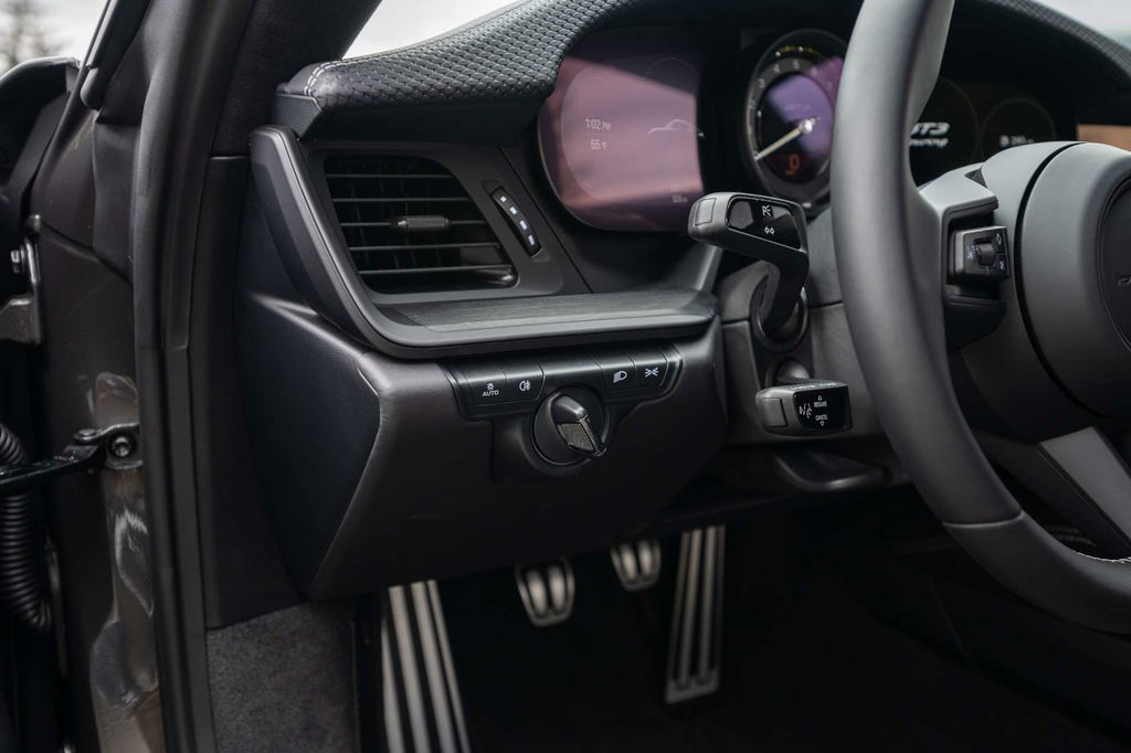 Porsche 992 GT3 Touring