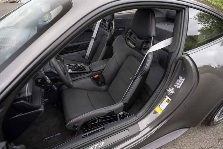 Porsche 992 GT3 Touring