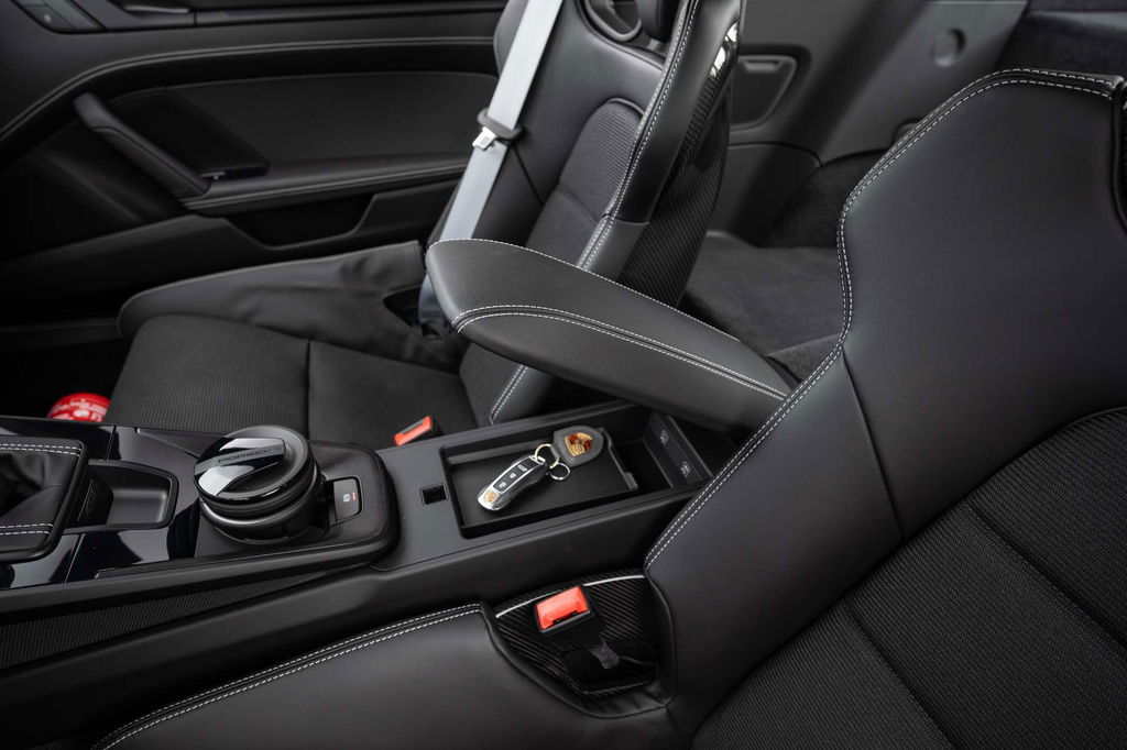 Porsche 992 GT3 Touring