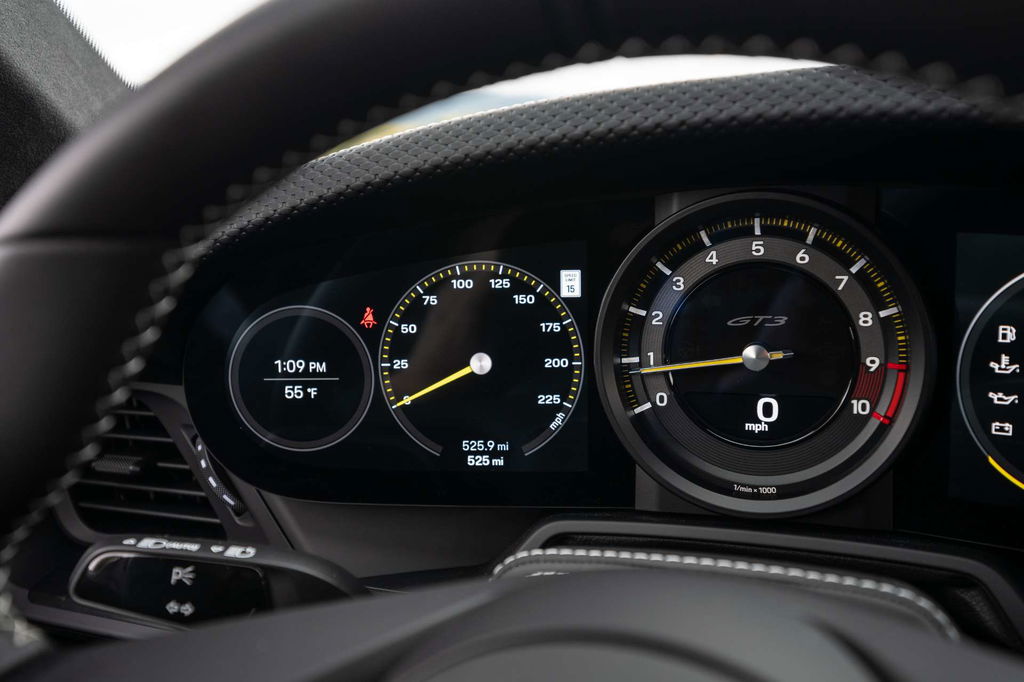 Porsche 992 GT3 Touring