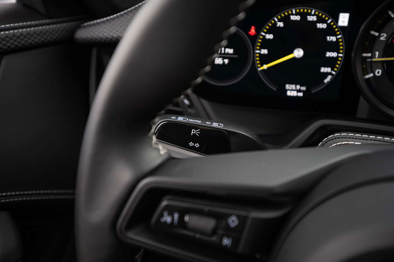 Porsche 992 GT3 Touring