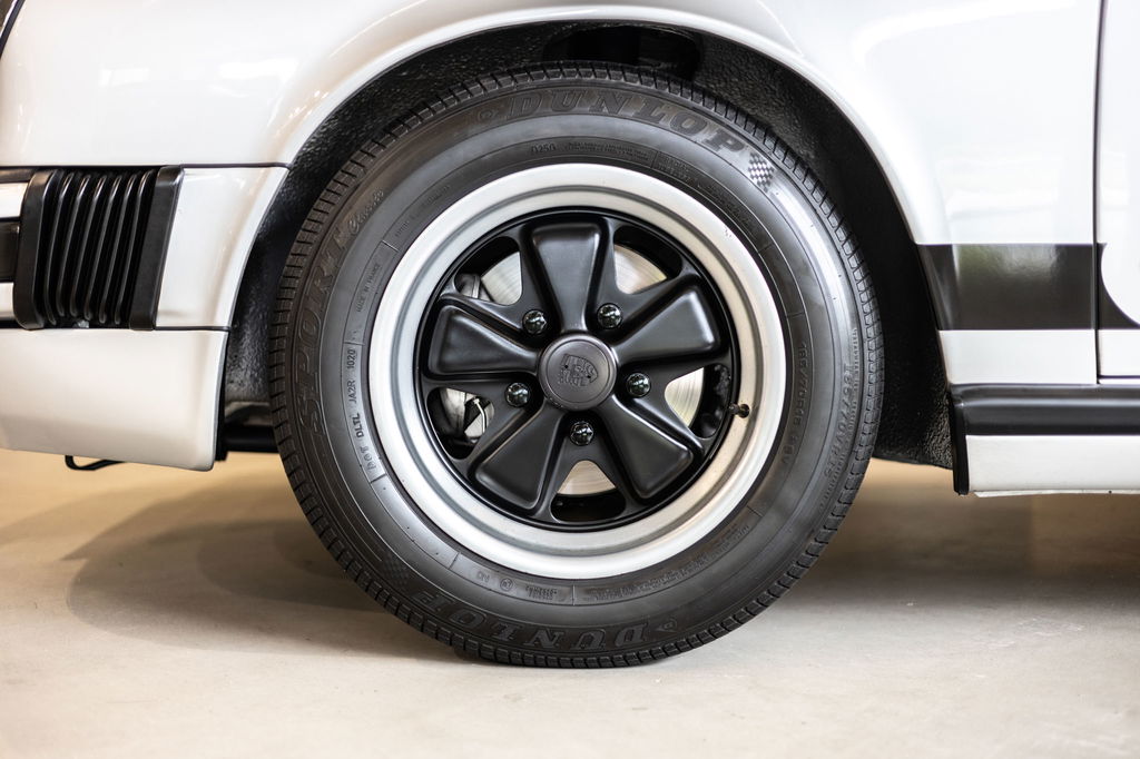 Porsche 911 Carrera 2,7