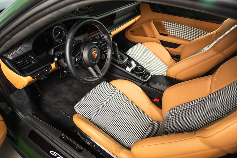 Porsche 992 GT3 Touring