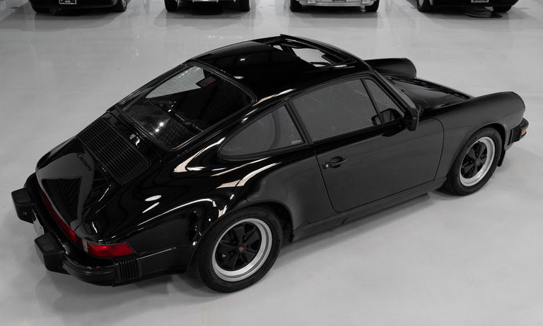 Porsche 911 Carrera 3.2 (US)