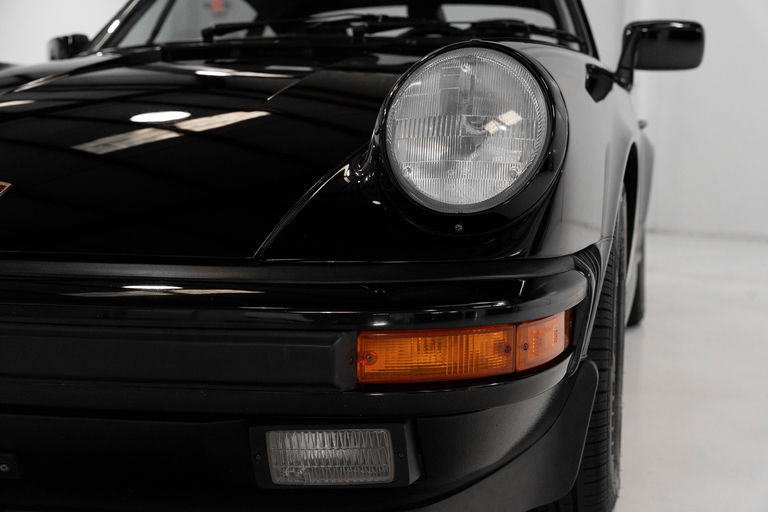 Porsche 911 Carrera 3.2 (US)