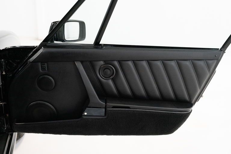 Porsche 911 Carrera 3.2 (US)