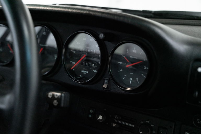 Porsche 993 Carrera 4S