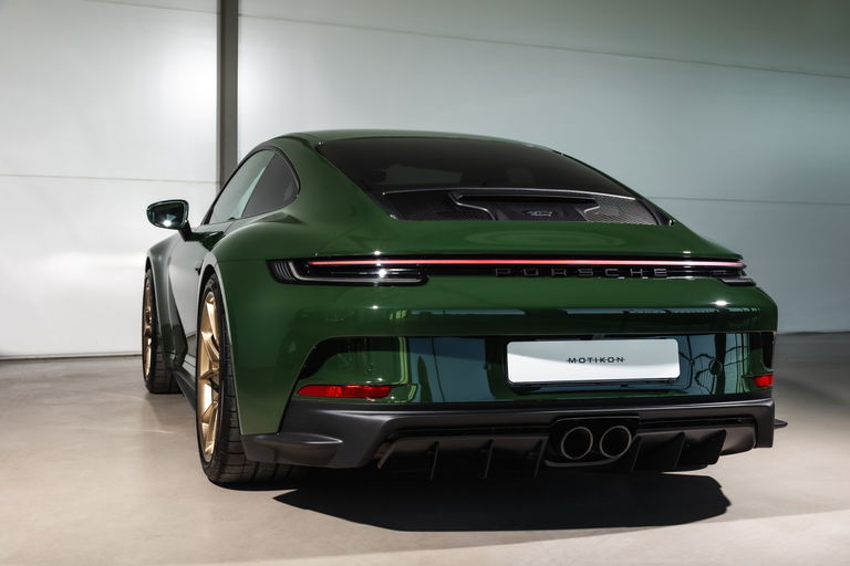 Porsche 992 GT3 Touring