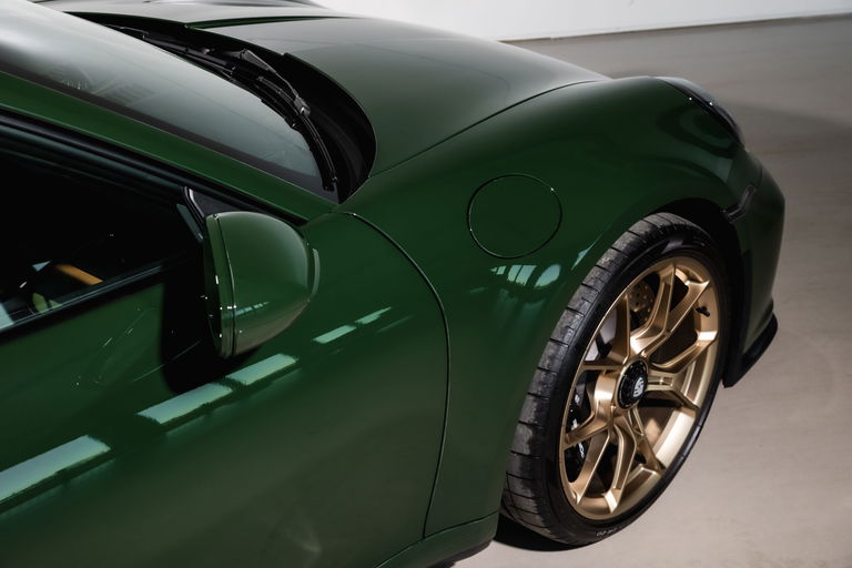 Porsche 992 GT3 Touring