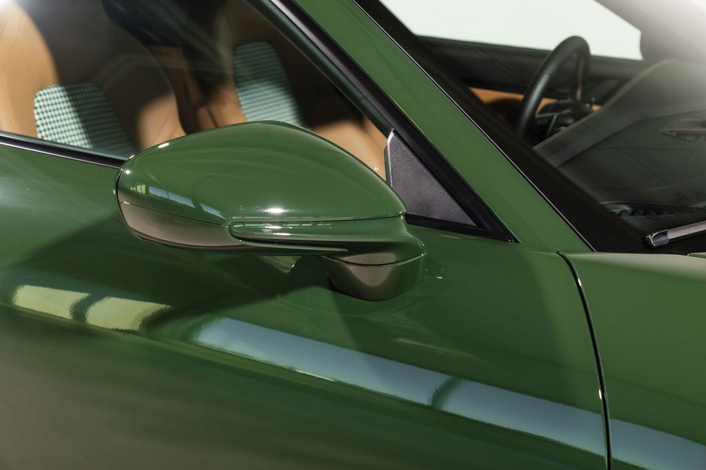 Porsche 992 GT3 Touring