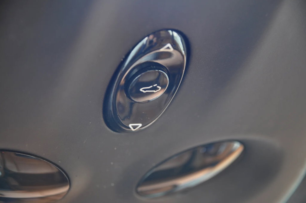 Porsche 996 Carrera 4 Millennium Edition