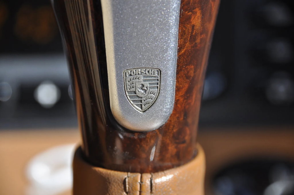 Porsche 996 Carrera 4 Millennium Edition